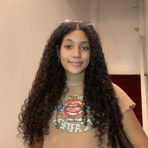 Meet your Posher, Alexandra